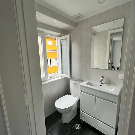 Center 3 Modern Apartmemt Лиссабон