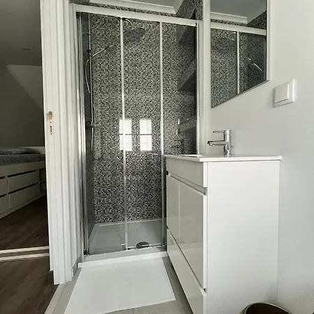 Center 3 Modern Apartmemt *